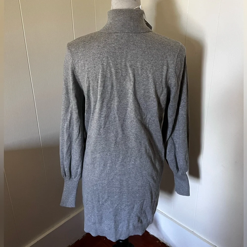 NWT WAYF Turtleneck Tunic Sweater, Gray, Size 8 - Picture 2 of 6
